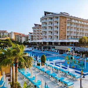 Ramada Resort Kusadasi & Golf